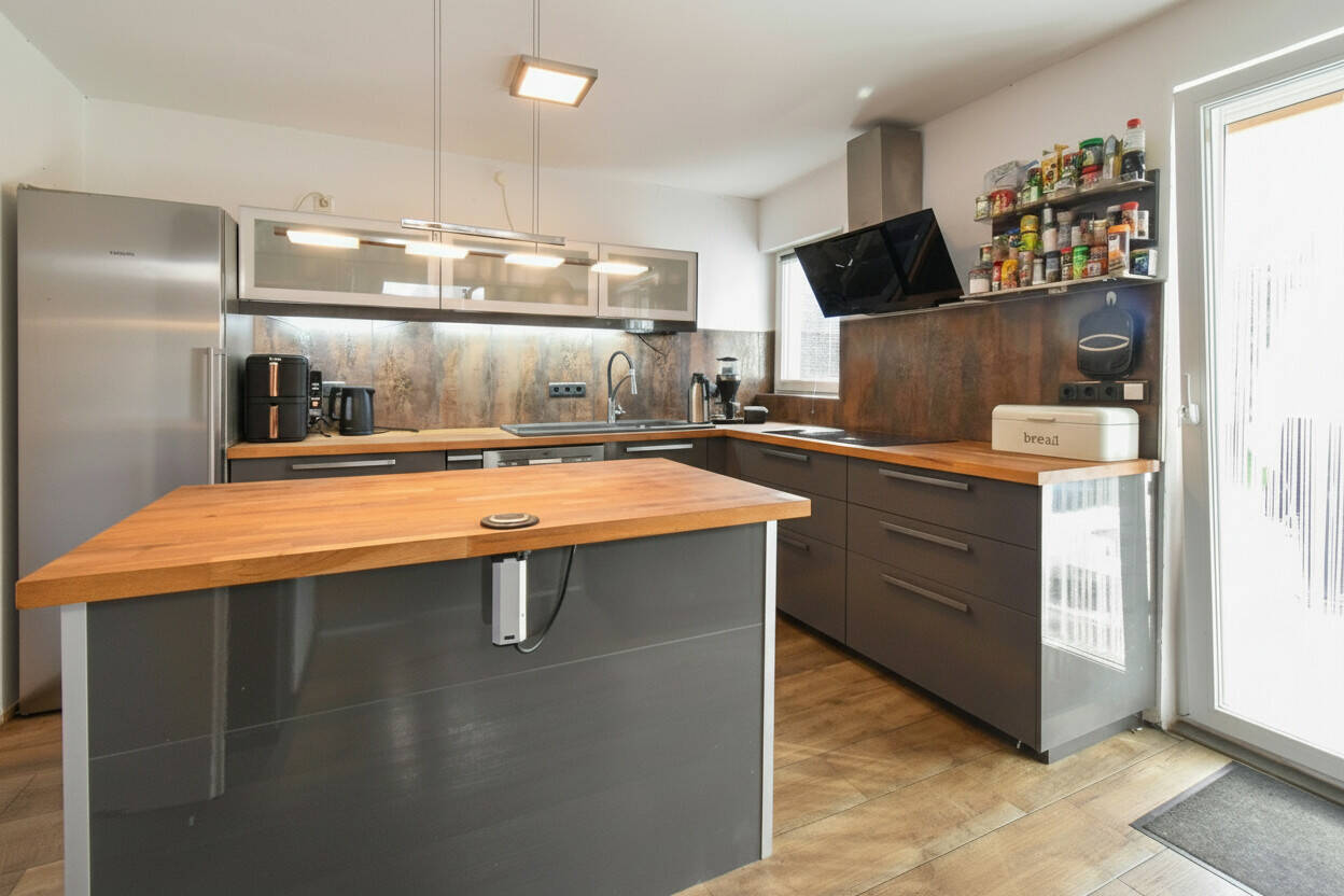 Moderner Bungalow mit Wärmepumpe, PV-Anlage, FB-Hzg, 3-fach Glas in Sackgasse in DU-Süd I Erbpacht – Duisburg – Vorschaubild 8