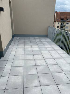 Exklusive 4-Zimmer-Penthousewohnung mit zwei Dachterrassen, Einbauküche & Aufzug – 49084 Osnabrück – Vorschaubild 4