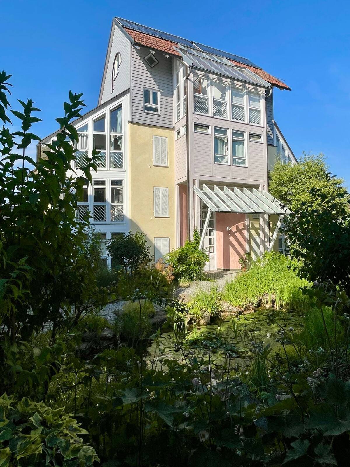 Gepflegte 2-Zimmer-Wohnung in Stuttgart am Stadtpark – 70435 Stuttgart – Bild 1 von 9