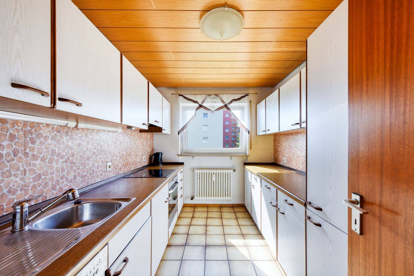 +++ familienfreundlich - West-Balkon - Kita, Schule, Einkaufen, U-Bahn um die Ecke - inklusive Einbauküche & TG-Box +++ – Stuttgart – Vorschaubild 2