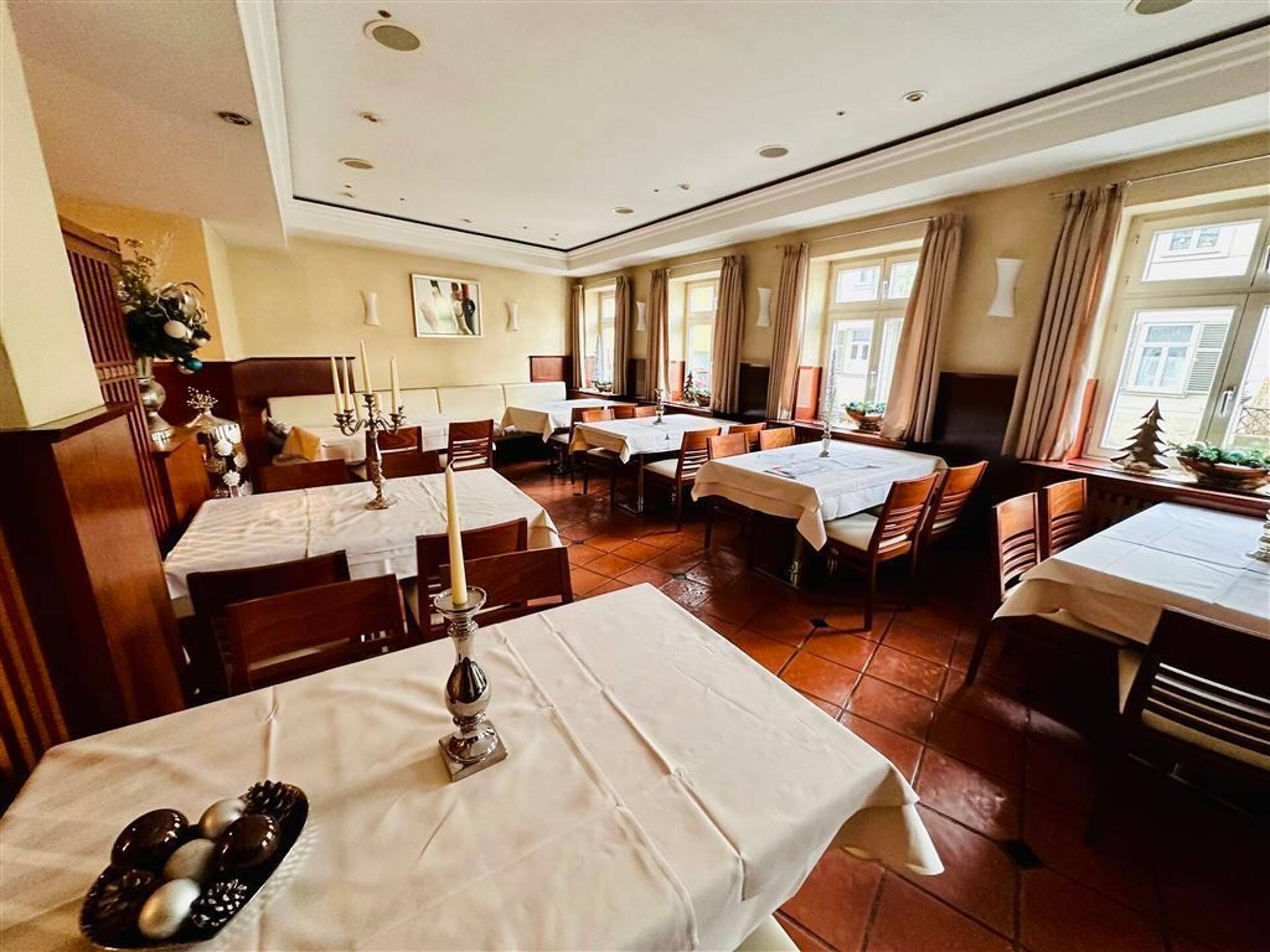 Mehrfamilienhaus in 96450 Coburg CITY mit 1.300 m² kaufen