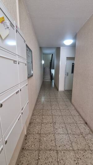 TOP-EIGENTUMSWOHNUNG ZENTRAL IN DÜSSELDORF - ZWEI LOGGIEN - AUFZUG - DUPLEX- STELLPLATZ – 40215 Düsseldorf – Vorschaubild 2