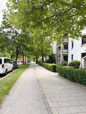 In guter Wohnlage und frei zur Eigennutzung ! – 81241 München – Vorschaubild 2