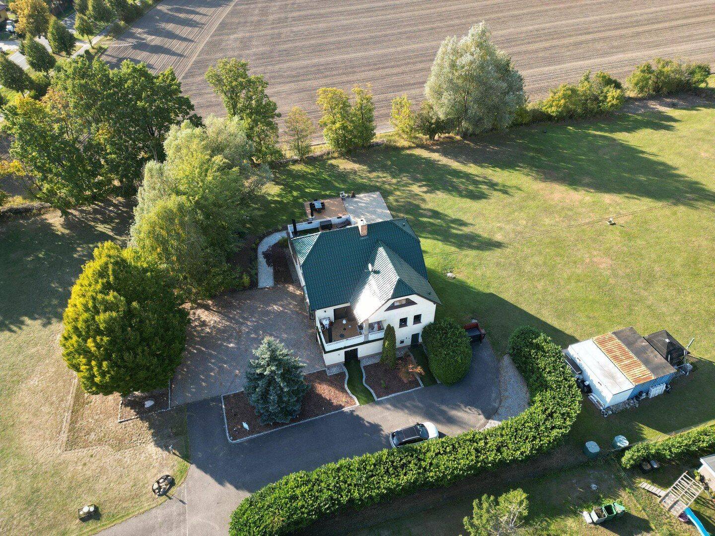 NEU! Ikonische Landhaus Villa, Einliegerwhg, Bauland & mögl. Grundstückserweiterung – Kremmen – Vorschaubild 2
