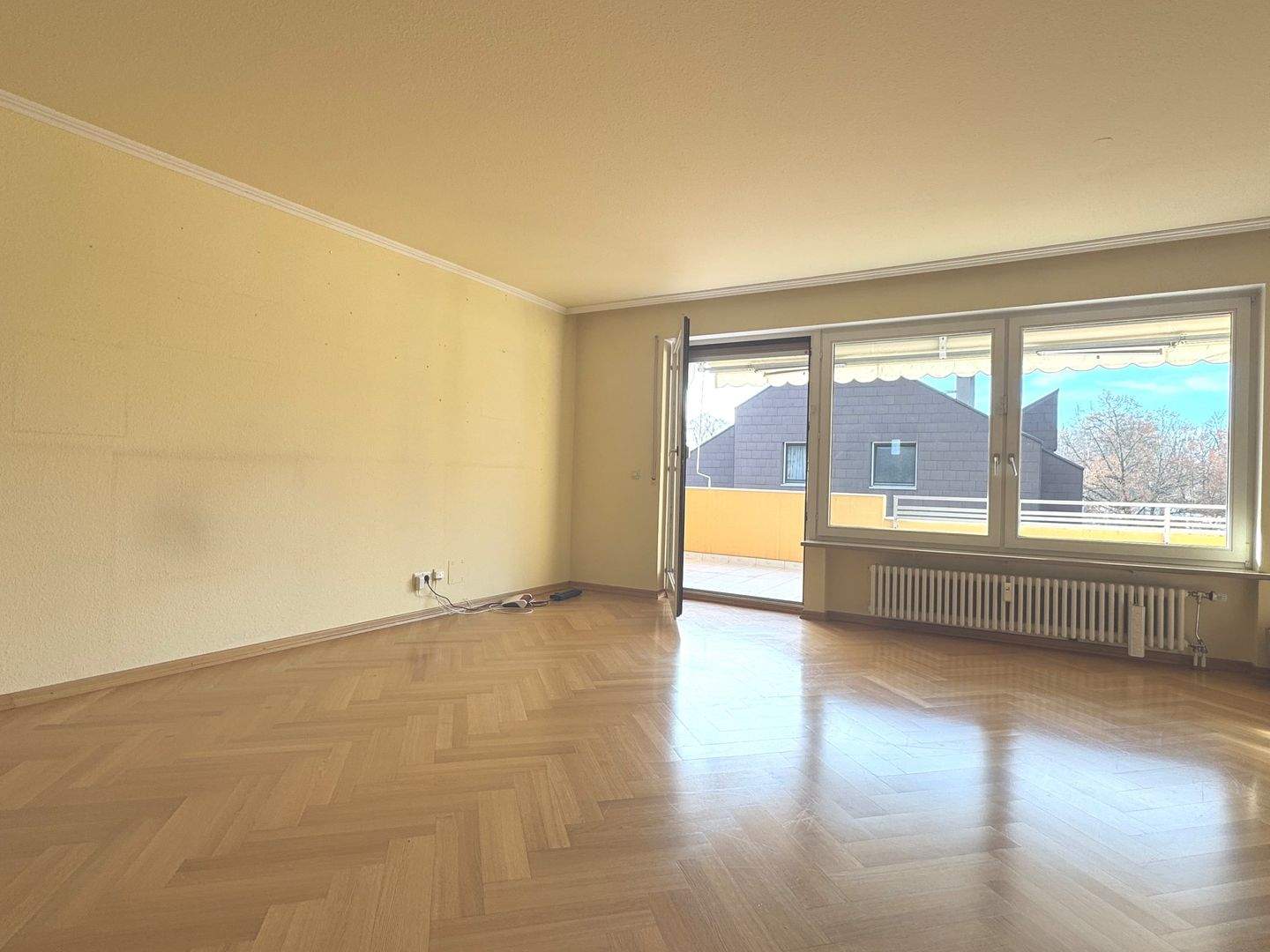 Ausgerichtet für ein langes Leben - großzügige 4-Zimmer-Wohnung mit Westbalkon und Tiefgaragenstellplatz in Nürnberg Mögeldorf – Nürnberg – Vorschaubild 4