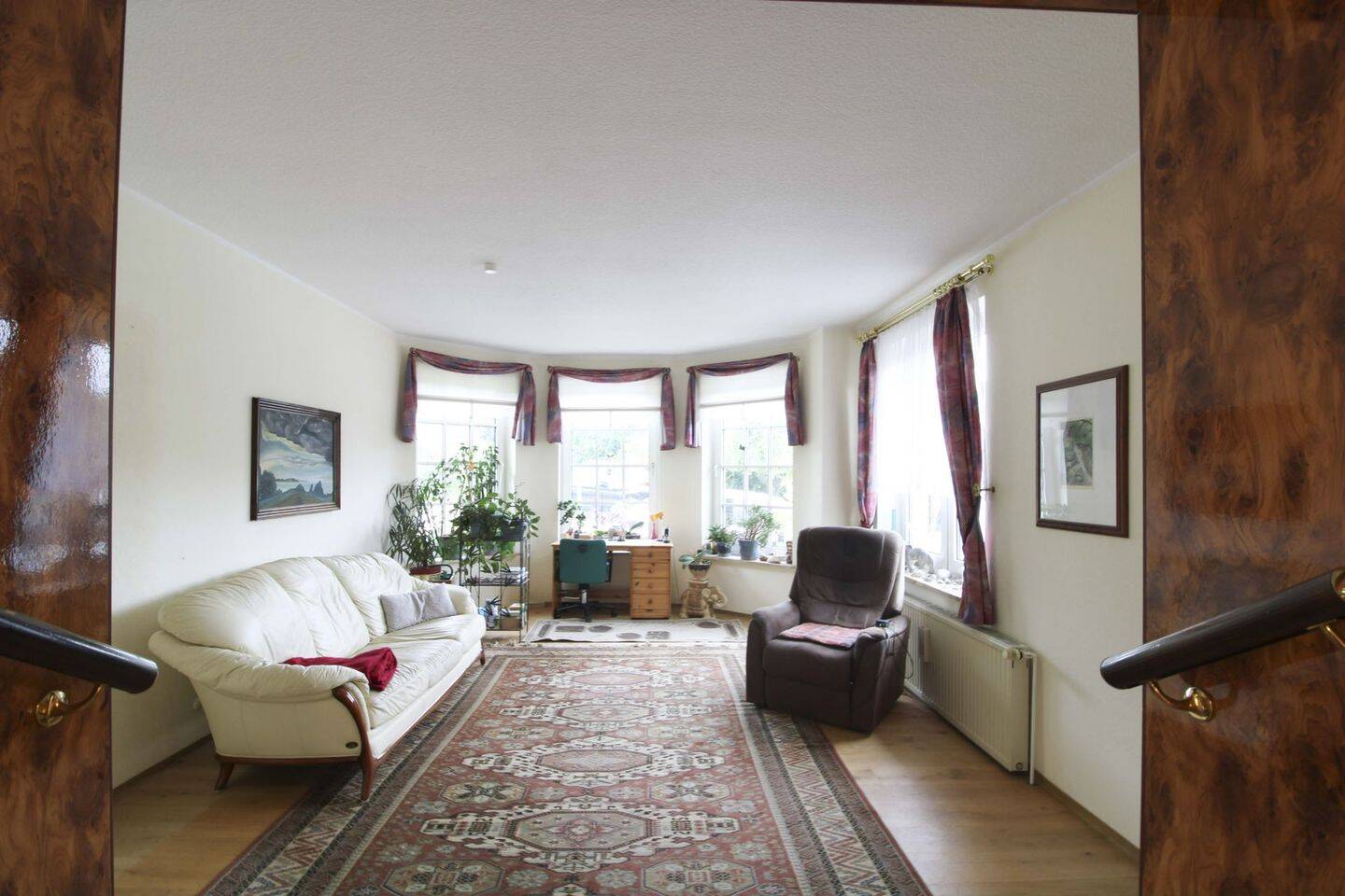 Einziehen und entspannen: Einfamilienhaus mit Ferienwohnung, Gewerbefläche und gepflegtem Garten – Garz/Rügen – Vorschaubild 4