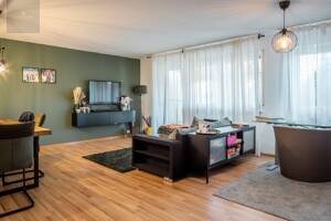 Tolle 2 - Zi - Erdgeschoss - Wohnung auf dem Tüllinger zu verkaufen – 79539 Lörrach – Vorschaubild 1