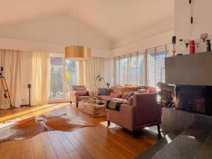 ***Exklusive Villa, idyllische Lage direkt am Waldrand von Waldtrudering***prominenter Vorbesitz*** – 81827 München – Vorschaubild 5