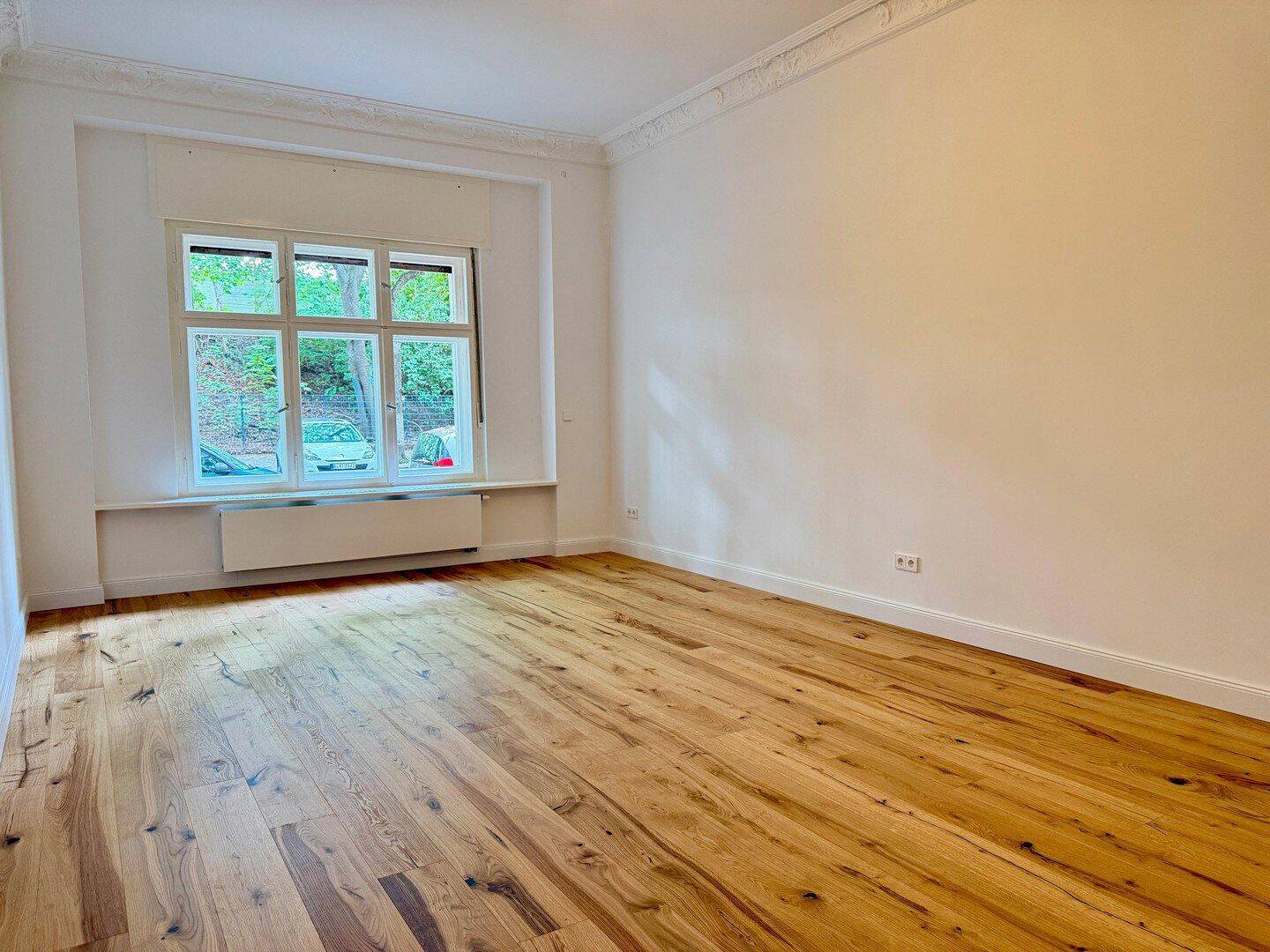 Erstbezug nach Sanierung | barrierefreie Altbauwohnung mit Terrasse in Bestlage | provisionsfrei – Berlin – Bild 1 von 9
