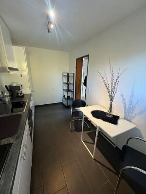 SCHICKE 2,5 Zimmer-Wohnung, Balkon, Wintergarten in 70376 Stuttgart-Münster - 2354 – 70376 Stuttgart – Vorschaubild 4