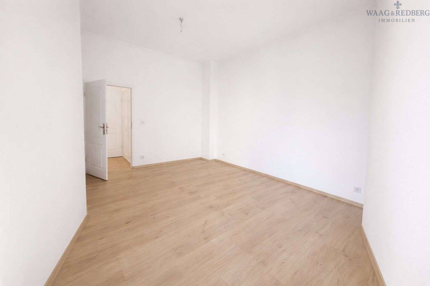 ? Stilvoll wohnen in bester Lage: Frisch sanierte Altbauwohnung mit Charme – Berlin – Vorschaubild 5