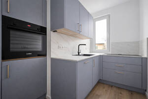 Frisch renovierte 2-Zi.-Wohnung mit Aufzug in Toplage von Wilmersdorf-Charlottenburg – 10587 Berlin – Vorschaubild 2