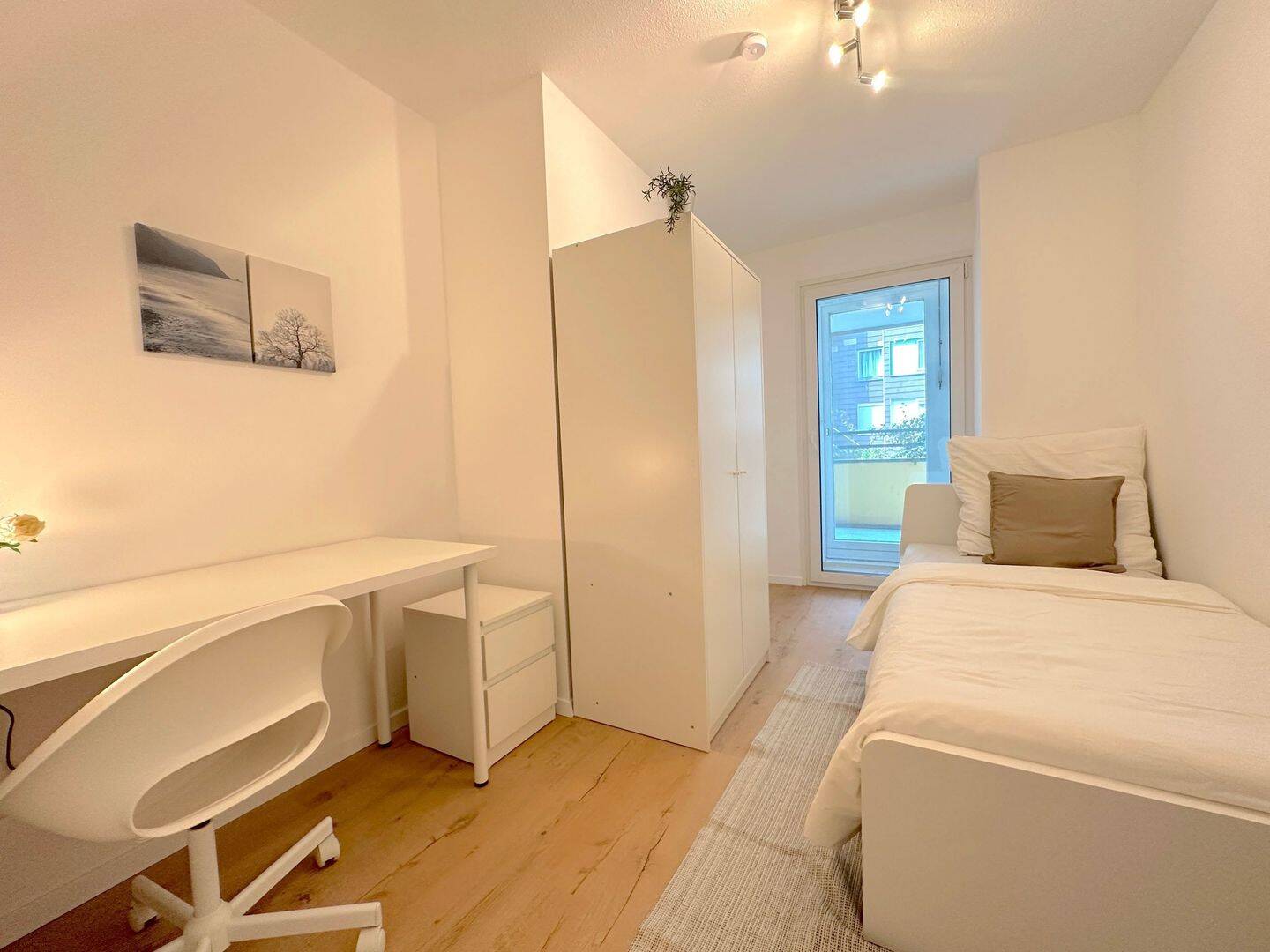 Möbliertes Zimmer frei in moderner WG - Otto-Hahn-Platz 7, Heidelberg! – Heidelberg – Bild 1 von 9