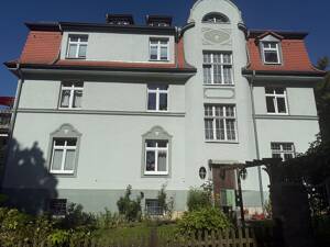 herrschaftliche 6,5 Zimmerwohnung in einer liebevoll, sanierten Villa in begehrter Wohnlage von Jena
