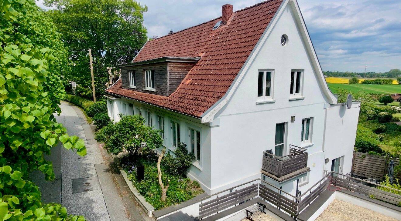 Freistehendes Mehrfamilienhaus mit Elbblick und hohem Ertragspotenzial in Hamburg-Spadenland