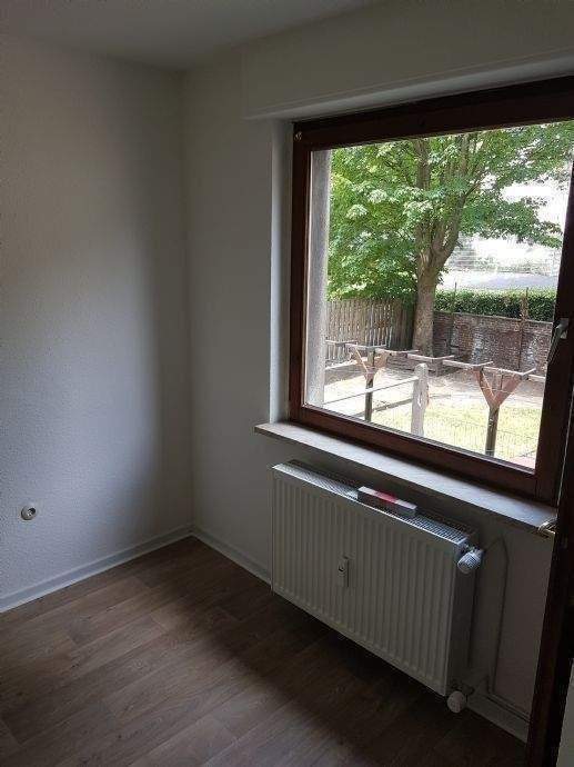 GELEGENHEIT!!! RENOVIERTES 1 ZIMMER ERDGESCHOSS APARTMENT + NEUES BADEZIMMER in OBERHAUSEN - ALTSTADT - SÜD!!! – Oberhausen – Vorschaubild 6
