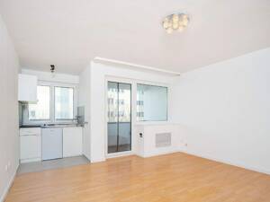 MAIER - Provisionsfrei! Ruhiges Appartement mit Loggia Nähe Luitpoldpark! – 80796 München – Vorschaubild 5