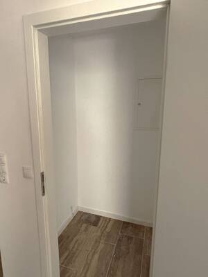 Hochwertige 2-Zimmer-Wohnung mit wunderschöner Einbauküche und Terrasse in bester Erfurter Lage – Meienbergstraße 23, 99084 Erfurt – Vorschaubild 5
