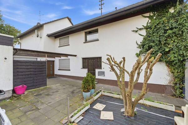 Einfamilienhaus in 50997 Köln mit 155 m² kaufen