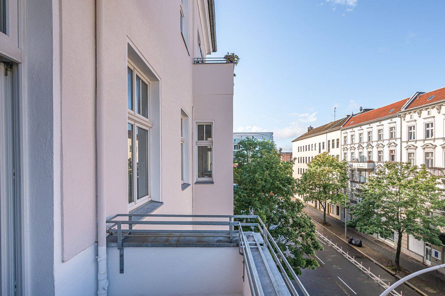 Charmante 2-Zimmer-Eigentumswohnung mit Balkon - Altbau nahe der Spree