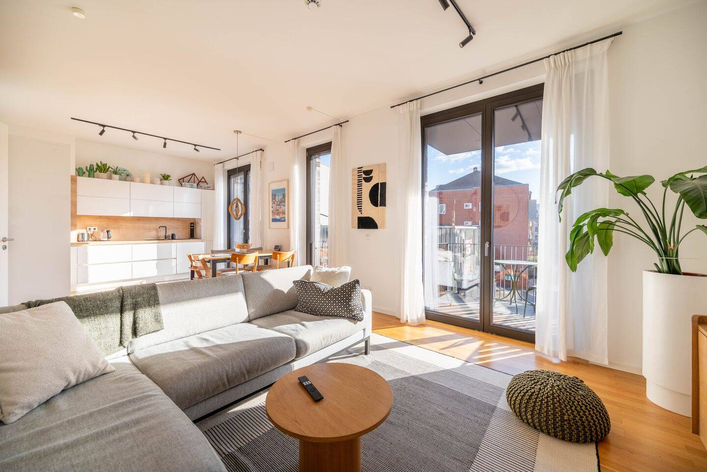 ?? Wohnen auf höchstem Niveau - Hochwertige 3 Zi Whg mit Süd Balkon & Aufzug in beliebter Kiezlage – Berlin – Vorschaubild 4