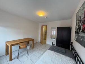 Möbliertes WG-Zimmer auf Zeit in Stuttgart-Zentrum – 70182 Stuttgart – Vorschaubild 4