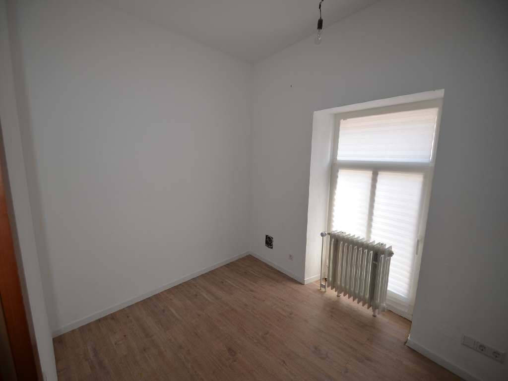 MFH in Merzig Stadt am Kirchplatz - mit Bürofl./Ladenfl. und 2 Wohnungen zu verkaufen – Merzig – Vorschaubild 9