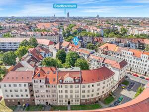 Stadtleben mit Rückzugsort: 3 Zimmer, Balkon, Parkett und begrünte Innenhöfe in Leipzig-Reudnitz – 4317 Leipzig – Vorschaubild 2