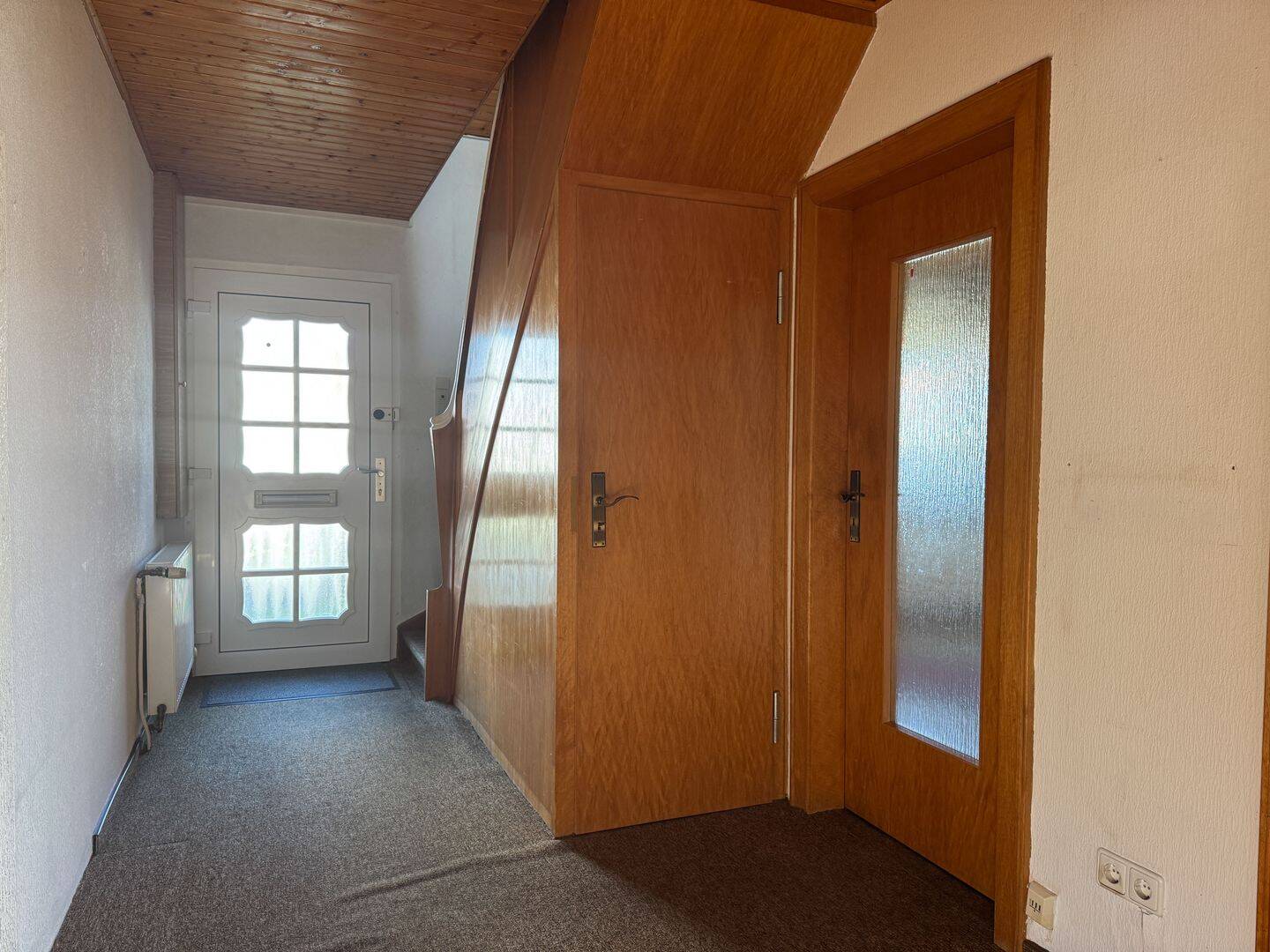 Ruhige Lage in Jever: Charmantes Haus mit viel Nutzfläche und kleinen Schönheitsfehlern! – Jever – Vorschaubild 4