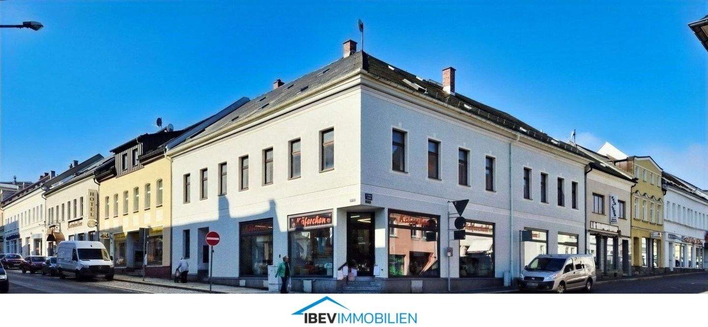 Wohn- und Geschäftshaus im Zentrum Falkensteins