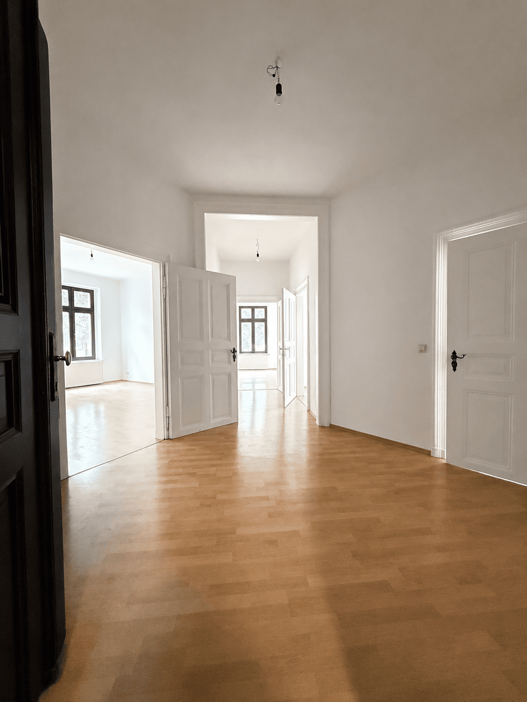 Charmante 5-Zimmer-Wohnung im beliebten Waldstraßenviertel