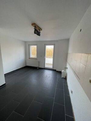 Gut aufgeteilte 2- Raumwohnung mit Badewanne und Balkon im angesagten Szeneviertel Buckau! – 39104 Magdeburg – Vorschaubild 7