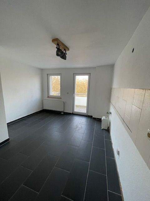 Gut aufgeteilte 2- Raumwohnung mit Badewanne und Balkon im angesagten Szeneviertel Buckau! – Magdeburg – Vorschaubild 7