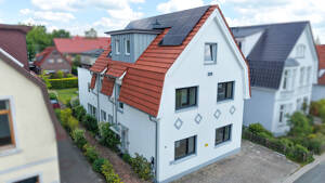 Modernisiertes Stadthaus in Oldenburg Nadorst mit flexiblen Nutzungsmöglichkeiten – 26123 Oldenburg – Vorschaubild 1