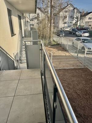 Großzügige Zwei-Zimmerwohnung mit Balkon und kleinem Gartenbereich – 63071 Offenbach am Main – Vorschaubild 6