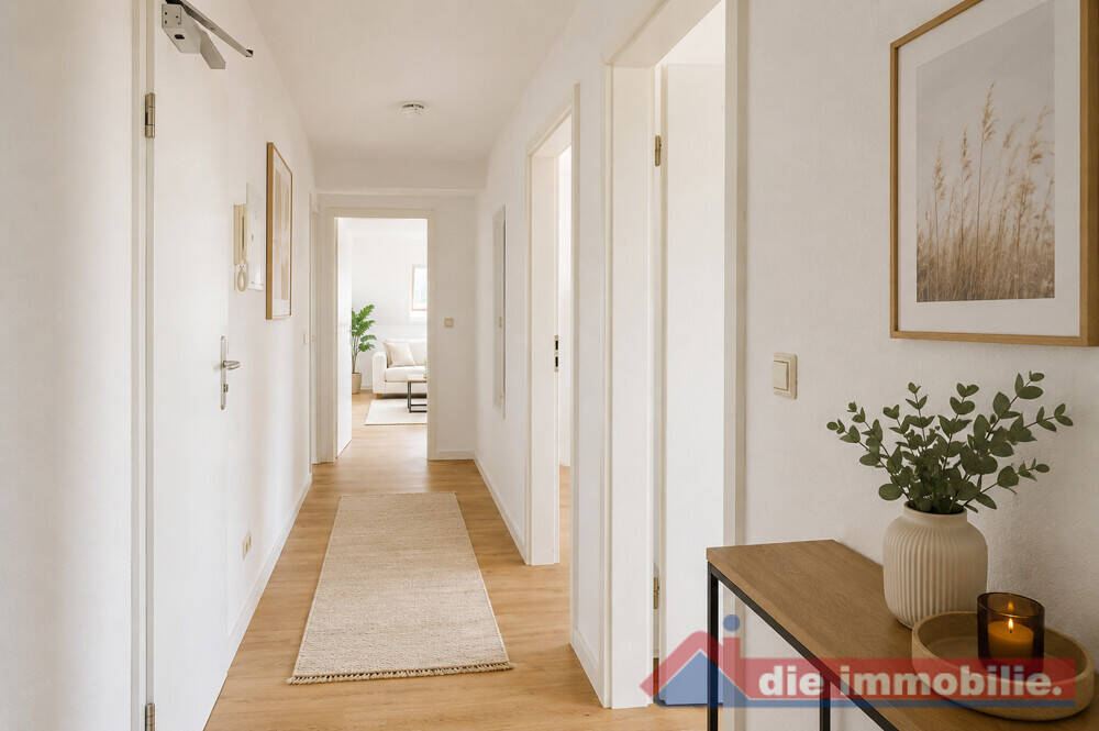 ***Frisch modernisierte, helle Dachgeschosswohnung für Singles und Paare*** – Magdeburg – Vorschaubild 5