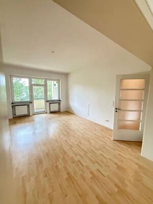 5-Raum-Wunder mit 2 Bädern und Balkon im Saarlandstraßen-Viertel! – 44139 Dortmund – Vorschaubild 2