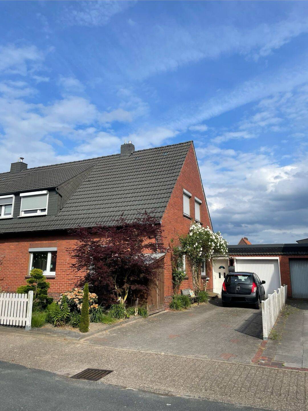 DHH mit Garten und Garage, 6 Zimmer, 2 Bäder in WST