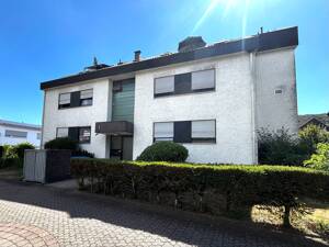 Renovierte 3 ZKB Eigentumswohnung mit Balkon im Erdgeschoss in St. Ingbert-Süd zu verkaufen! – 66386 Sankt Ingbert – Vorschaubild 3