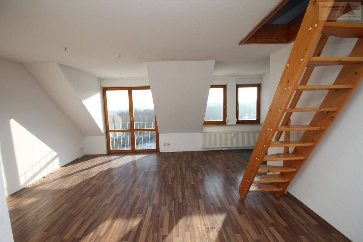 3-Raum Wohnung im Dachgeschoss im Herzog-Georg-Ring zu vermieten! – 9456 Annaberg-Buchholz – Bild 1 von 7