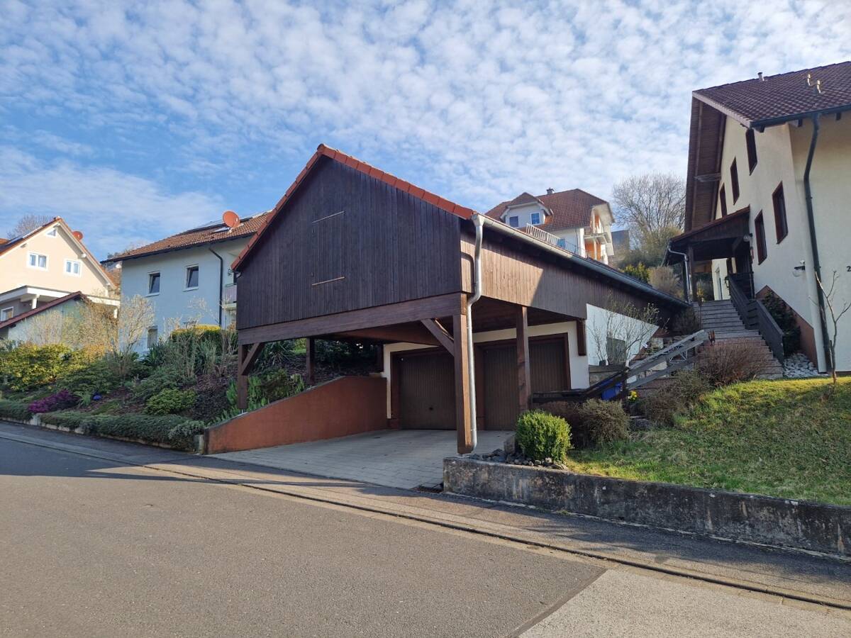 Gepflegtes Einfamilienhaus mit Einliegerwohnung und Fernblick in Burkardroth-Gefäll – Burkardroth – Vorschaubild 4