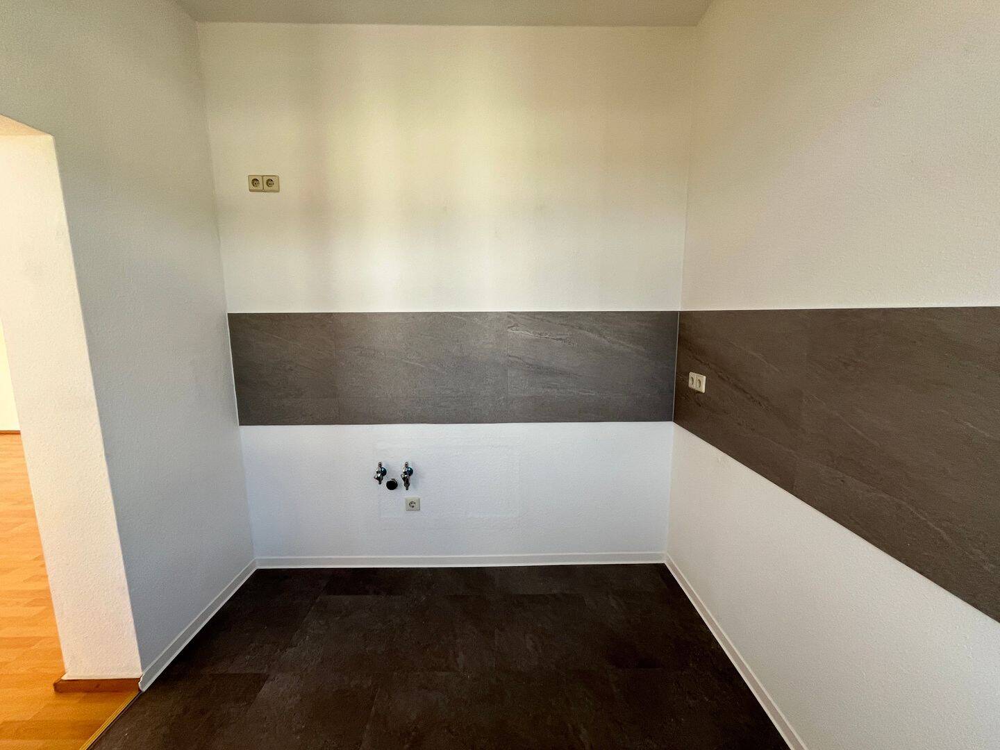 Lichtdurchflutete Wohnung mit grünem Innenhoft - wird für Sie neu saniert – Chemnitz – Vorschaubild 7