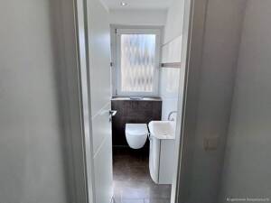 Großzügige 3-Zimmer-Wohnung mit zwei sonnigen Dachterrassen und Weitblick – 93051 Regensburg – Vorschaubild 4