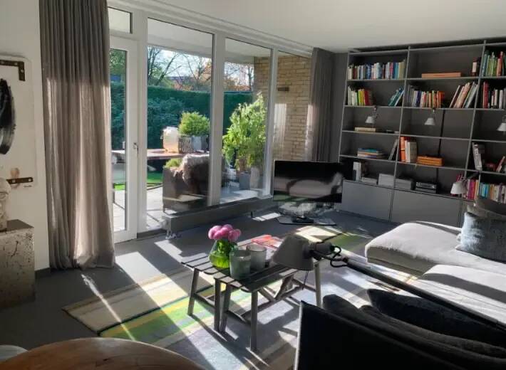Wunderschöner, renovierter Reihenbungalow zu vermieten