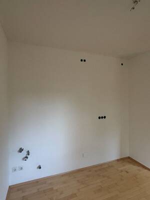 Im Grünen und doch zentral: renovierte 2-Zimmer-Wohnung am Baldeneysee mit Extra-Raum & Stellplatz – 45257 Essen – Vorschaubild 6