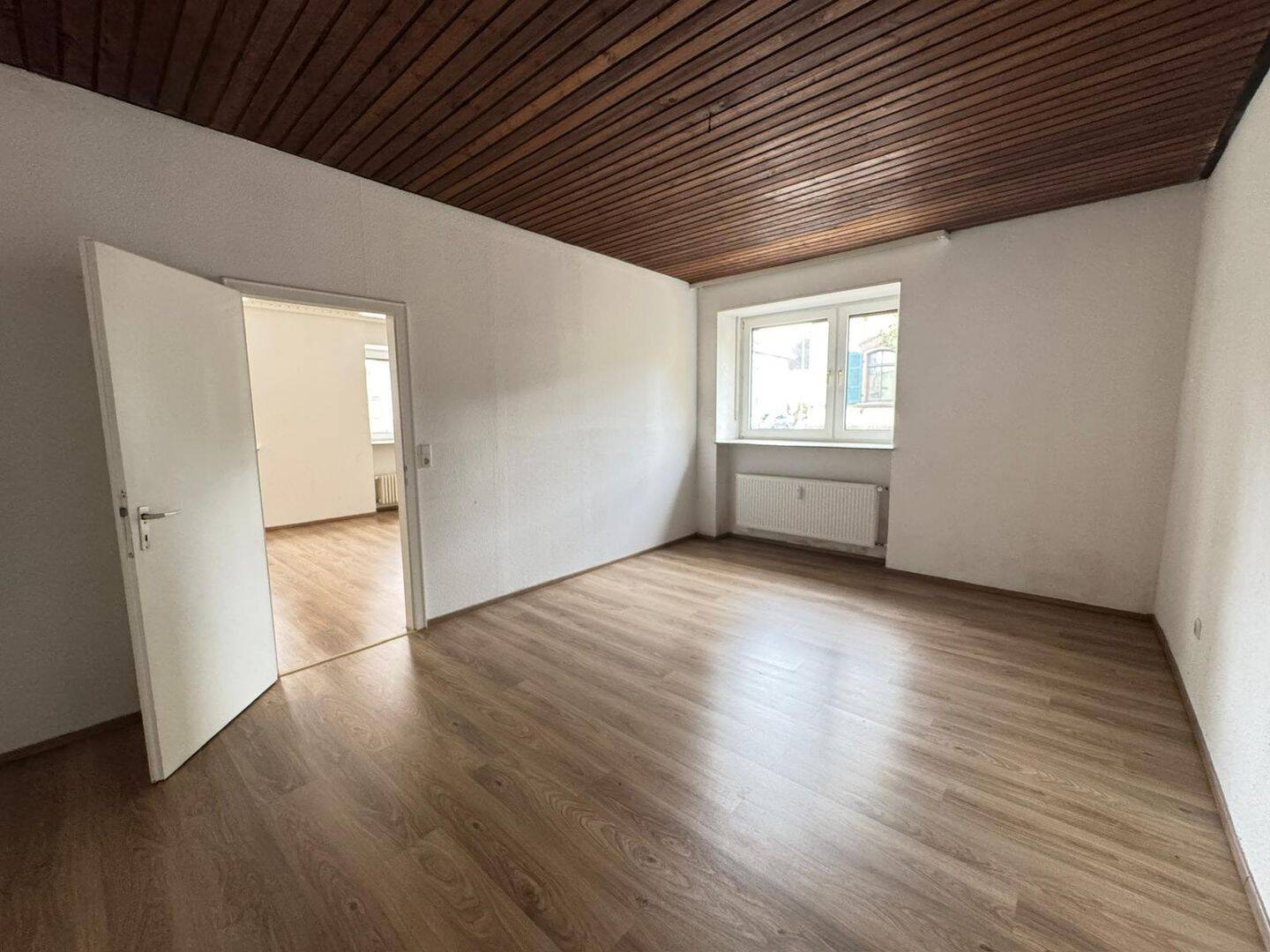 Wohnen oder investieren - 3-Zimmer-Wohnung mit Balkon & Großgarage in zentraler Lage von Zweibrücken – Zweibrücken – Vorschaubild 9