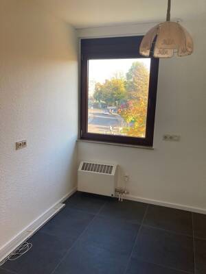 Helle 4 Zi. Dachgeschosswohnung mit Balkon – 45359 Essen – Vorschaubild 7