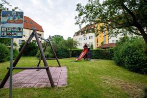 Ruhige und gepflegte 2-Raum-Dachgeschosswohnung mit Tiefgaragenstellplatz in Dresden-Cotta – 1157 Dresden – Vorschaubild 5