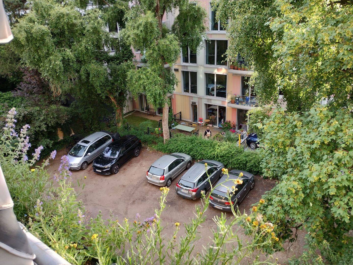 Schöne 4-Zimmer-Wohnung mit Balkon im Nordend – Frankfurt am Main – Vorschaubild 7
