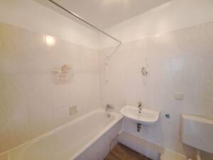 3-Zimmer-Wohnung mit Duschbad und 2 Balkonen in Bremerhaven – 27576 Bremerhaven – Vorschaubild 6